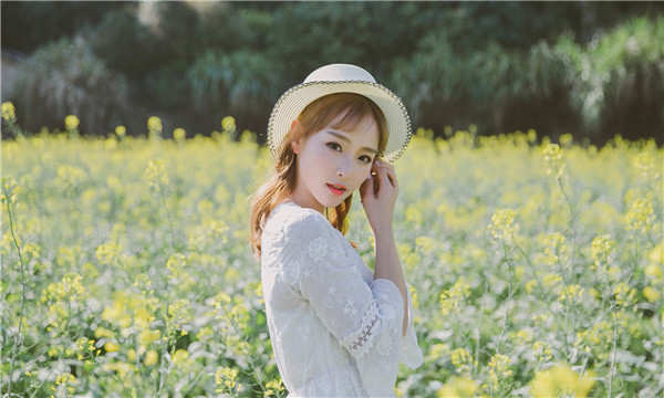 可克达拉标题：想找个女人帮忙生孩子的有效解决方案，助您圆梦家庭